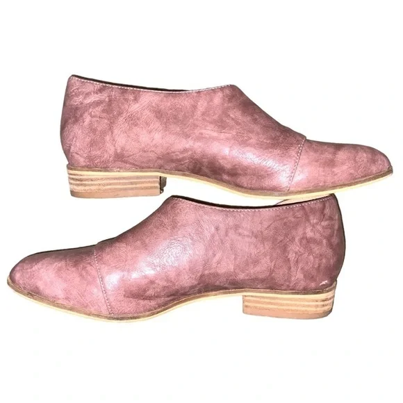 Beast Fashion Carter Buckle Blush Mauve Slip On Cutout Flat Loafer Bootie Vegan - Picture 2 of 10